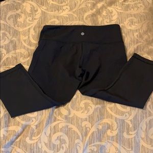 Lululemon Capri Pant~ 8